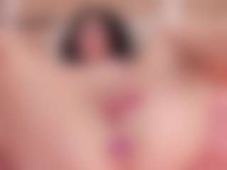 Spettacolo in cam dal vivo con Chloe-Cortez - Dildo Lovense su Camsoda