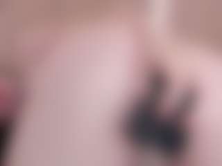 Live cam show with Chloe-Cortez - Latina on Big Tits | colombia