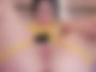 Live cam show with Chloe-Cortez - Fuck Machine on Mixed Magazine Live