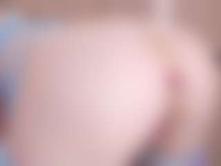 Live cam show with Chloe-Cortez - Twerk on Camsoda