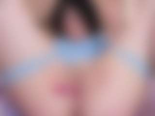 Live cam show with Chloe-Cortez - Fingers on crypto-cams