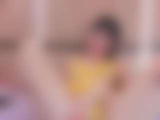 Live cam show with Chloe-Cortez - Spank on xplaylive.com