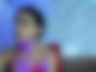 Live cam show with Estefania-robles - Brown Eyes on Mixed Magazine Live
