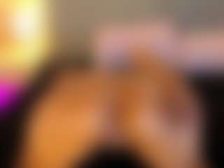 Live cam show with Lana Kalyx - Flashing on Gym Cam Girls
