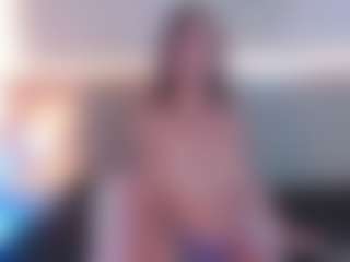 Live cam show with Lana Kalyx - Fingers on Camsoda