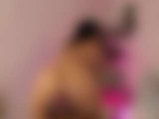Live cam show with Naty Arias - Squirt on AdultVida.com