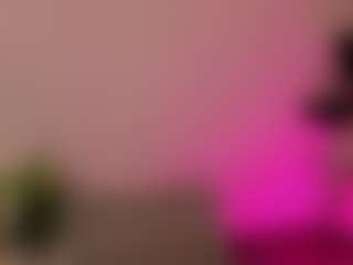 Live cam show with Naty Arias - Facial Piercings on CamSodaAdn
