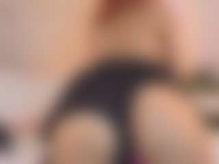 Live cam show with RavenBliss - Athletic on CamwithHer