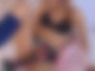 Live cam show with RavenBliss - Athletic on Camming Site
