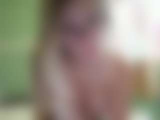 Live cam show with TheRosieCheeks - Double Penetration on makecum.org
