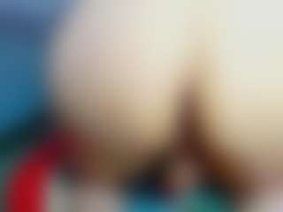Spettacolo in cam dal vivo con Nickk-Wolff - Average su Camsoda