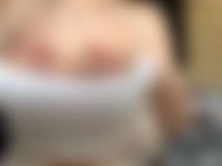Live cam show with Lisa - Average on Camsoda