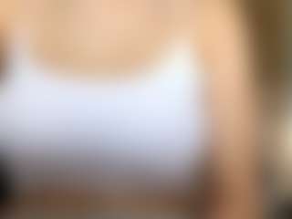 Live cam show with Lisa - Average on Camsoda