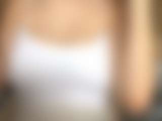 Live cam show with Lisa - Average on AdultVida.com