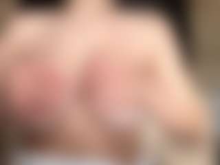 Live cam show with Lisa - Average on slutload
