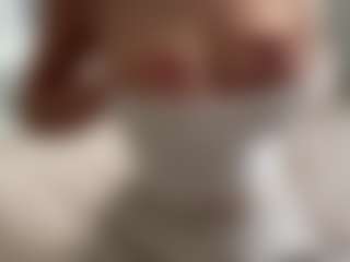 Live cam show with Lisa - Average on Camsoda