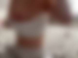 Live cam show with Lisa - Green Eyes on Camsoda