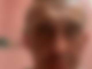 Live cam show with Bruse Wane 34 - Smoking on nudelive.tv