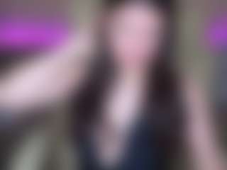 Live cam show with YourLolaBunny - Blue Eyes on AdultVida.com
