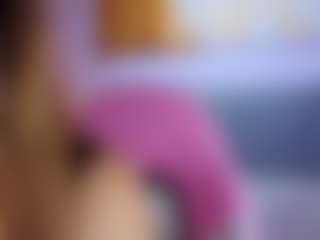 Live cam show with AntonellaStarr - Average on SpunkLive