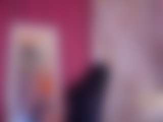 Show en direct avec AntonellaStarr - Big Cock sur Camsoda