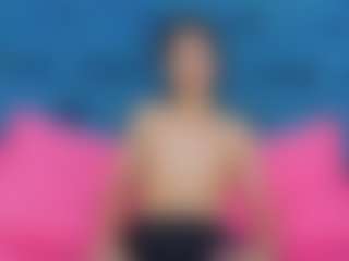 Live cam show with CristoSexhot - Facial on Gym Cam Girls