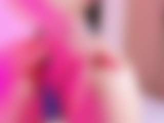 Live cam show with Miiaa-Roose - Athletic Public on sexylive.show