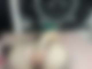 Live cam show with driana-ate - Strip Red Hair on TeamSkeetLive