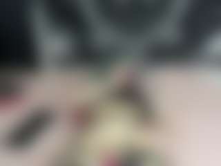 Live cam show with driana-ate - Tease Red Hair on SinfulBabes