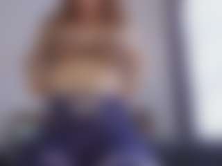 Live cam show with Timissi - Green Eyes on StripNow