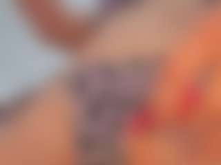 Live cam show with Timissi - Green Eyes on Cam Slut