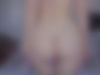 Live cam show with Timissi - Dildo Or Vibrator on Camming Site