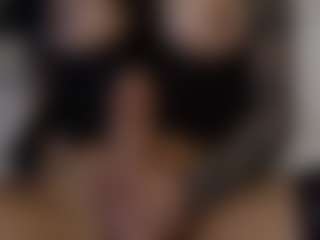 Emma-666's Live Sex Cam Show