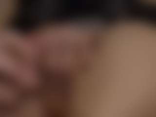 Live cam show with Emma-666 - Skinny on Hubzter Live