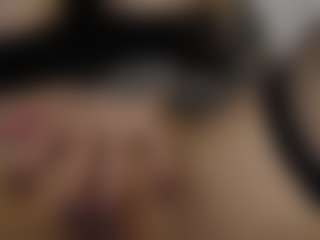 Emma-666's Live Sex Cam Show