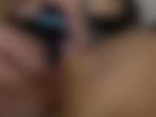 Emma-666's Live Sex Cam Show