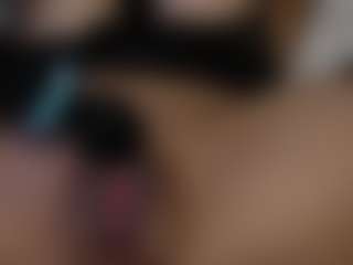 Live cam show with Emma-666 - Skinny on Camsoda