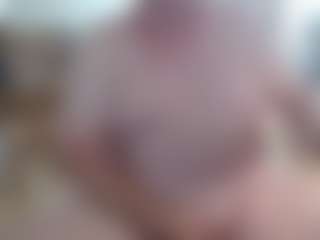 Live cam show with SamsSecrets - Blue Eyes on fuklive.com