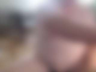 SamsSecrets's Live Sex Cam Show