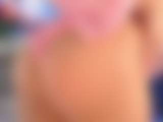 Live cam show with JuliannDelperdang - Tittyfuck on pussylord.com
