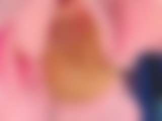 Live cam show with JuliannDelperdang - Tiny Tits on xDating
