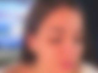 Live cam show with JuliannDelperdang - Young Adult on luckytryst.com