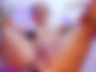Live cam show with KeylaKeane - Average on liverealitysex.com