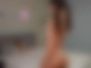 Live cam show with lunayung - Green Eyes on instabang