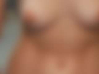 Live cam show with lunayung - Brown Hair on studioflirtlive.com
