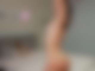 Live cam show with lunayung - Green Eyes on instabang
