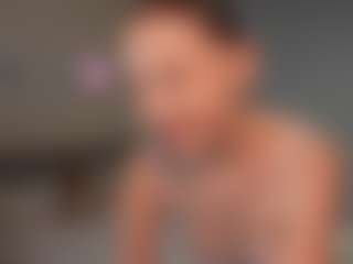 Live cam show with lunayung - Bedroom on SinfulBabes