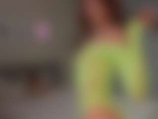 Live cam show with lunayung - BBW on AdultVida.com