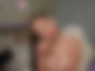Live cam show with lunayung - BBW White on Dolls Live