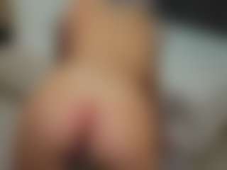 Live cam show with lunayung - Blowjob on Camsoda
